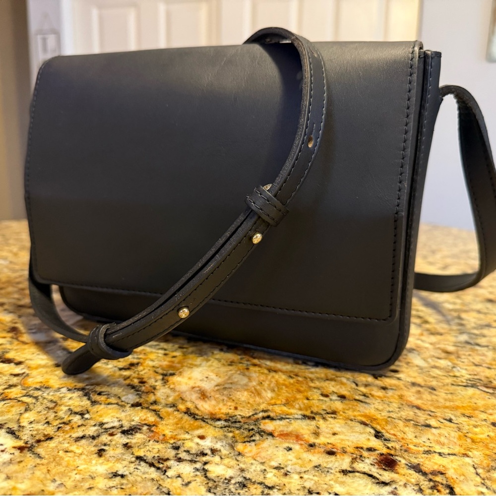 Elegant Nisolo Clara Black Leather Crossbody